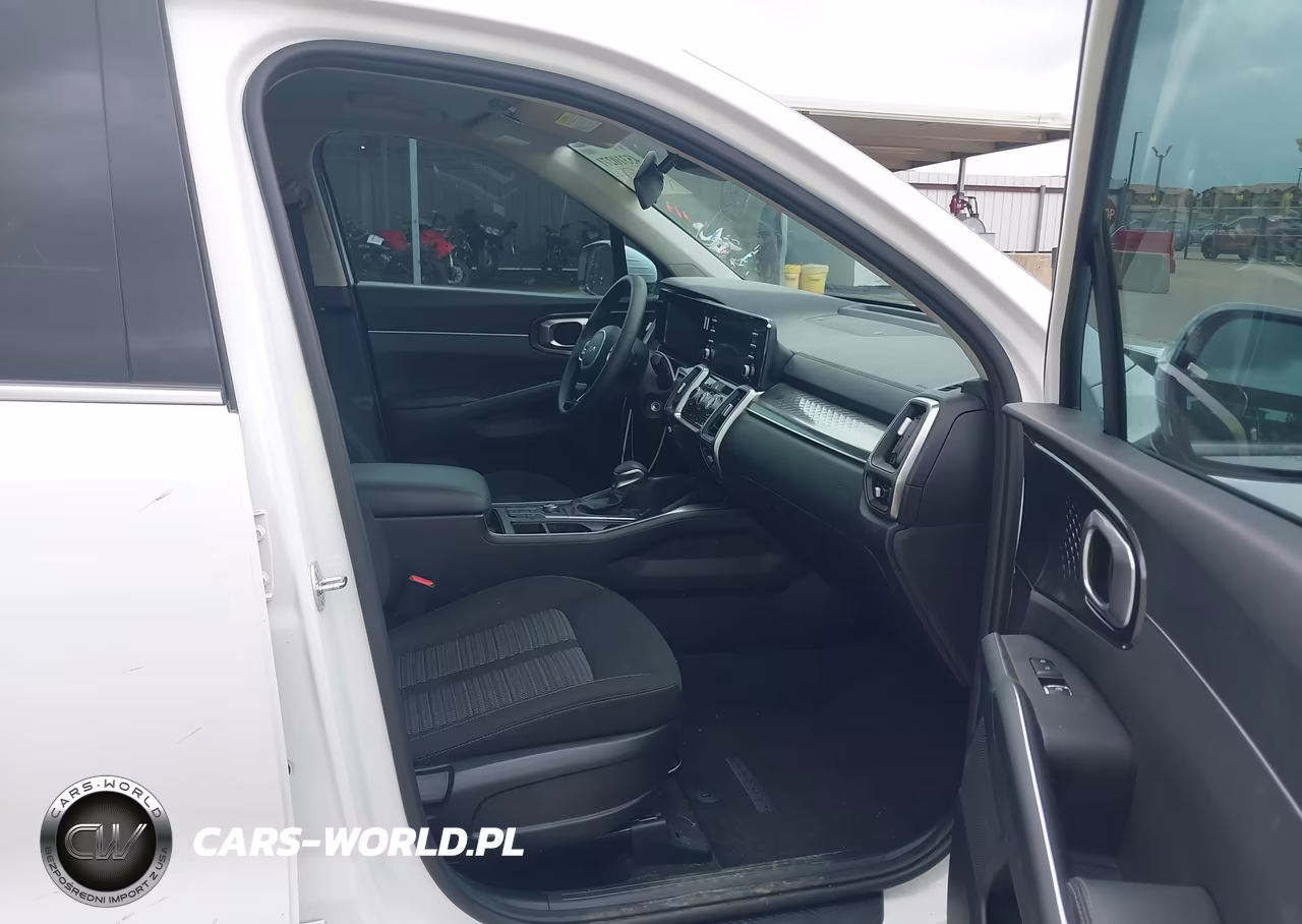 2023 Kia Sorento Lx VIN:5XYRG4LC8PG248663 - 5