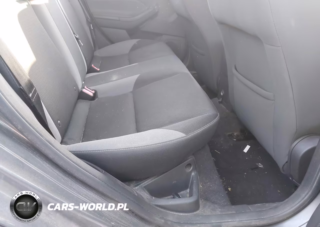 2013 Ford Focus Se VIN:1FADP3F24DL249869 - 8