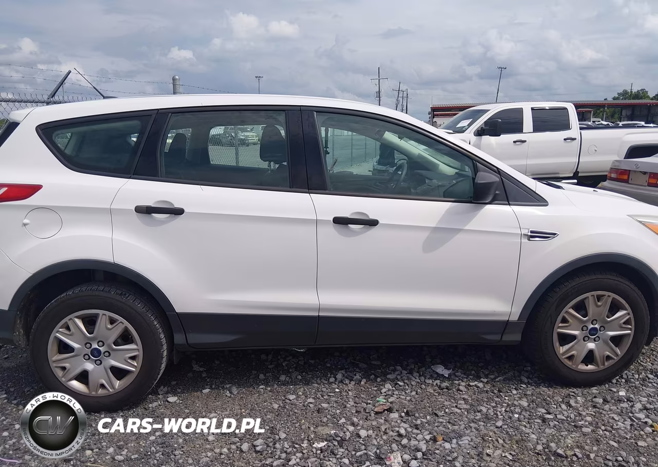2013 Ford Escape S VIN:1FMCU0F74DUB90546 - 13