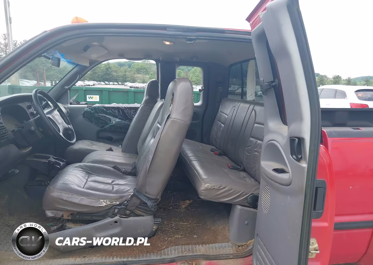 1998 Dodge Ram 3500 VIN:1B7MF33W6WJ108918 - 8