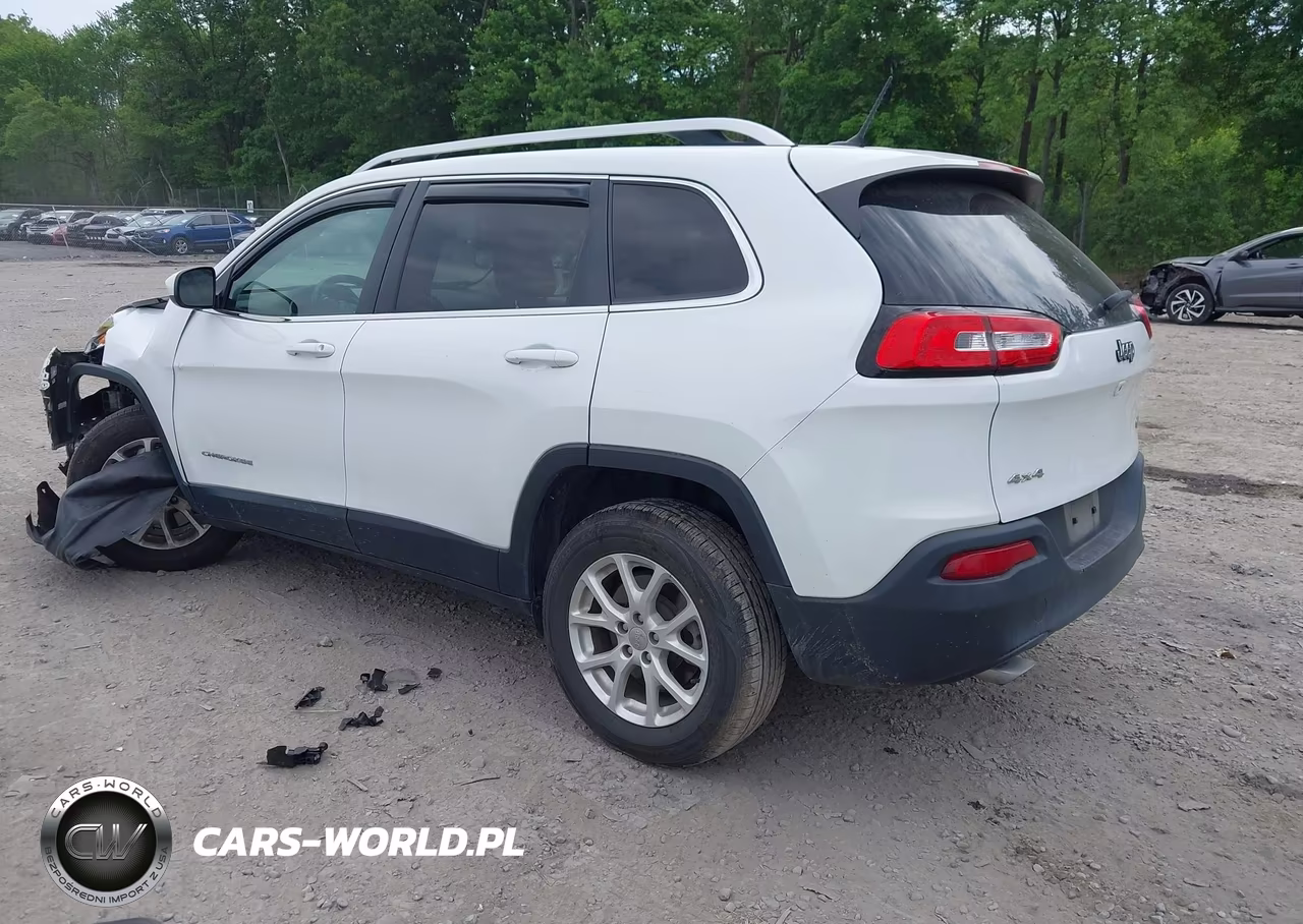 2015 Jeep Cherokee Latitude VIN:1C4PJMCB7FW772307 - 3