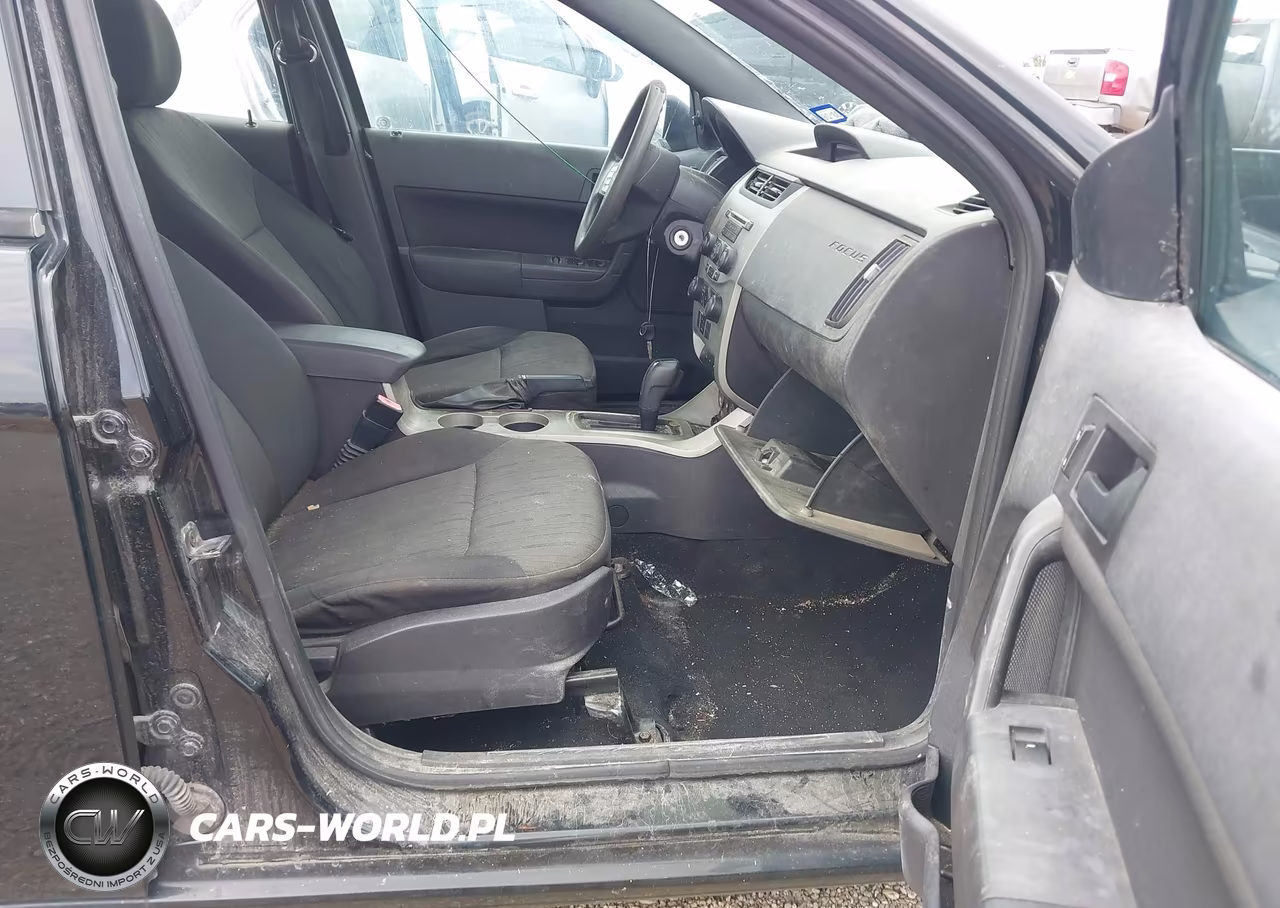 2010 Ford Focus Se VIN:1FAHP3FN0AW218866 - 5