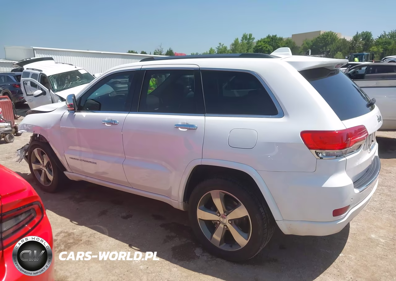 2015 Jeep Grand Cherokee Overland VIN:1C4RJECG1FC167145 - 14