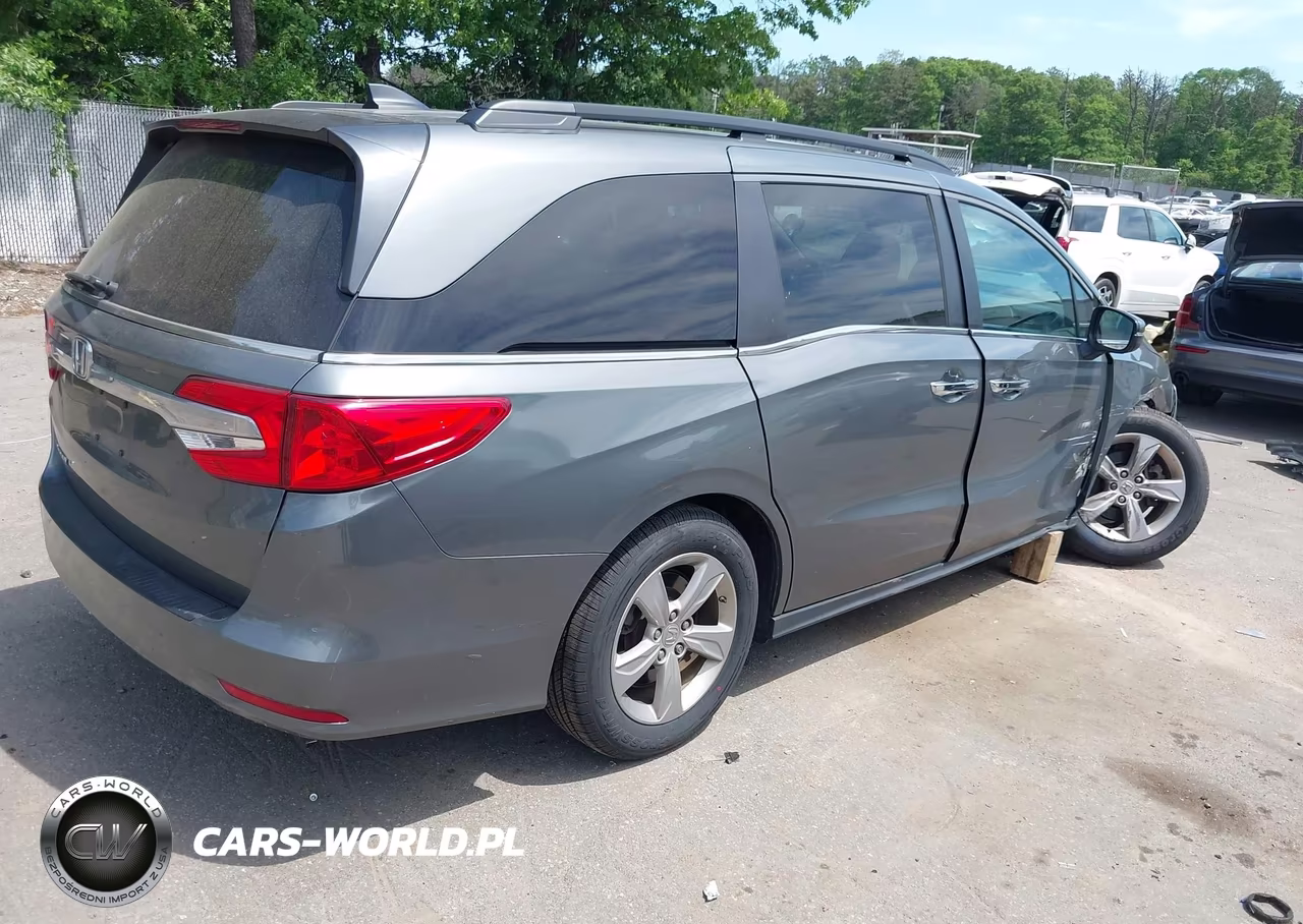 2018 Honda Odyssey Ex-L VIN:5FNRL6H78JB006683 - 4