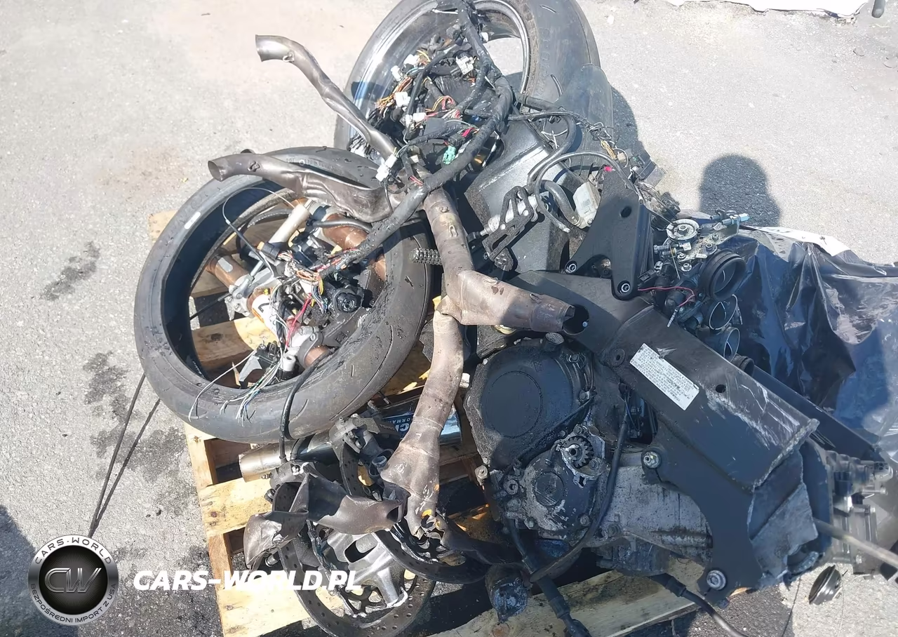 2006 Suzuki Gsx-R1000 VIN:JS1GT76AX62105814 - 11