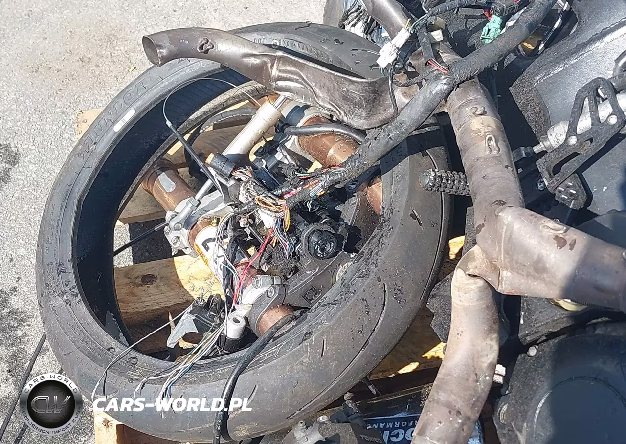 2006 Suzuki Gsx-R1000 VIN:JS1GT76AX62105814 - 7