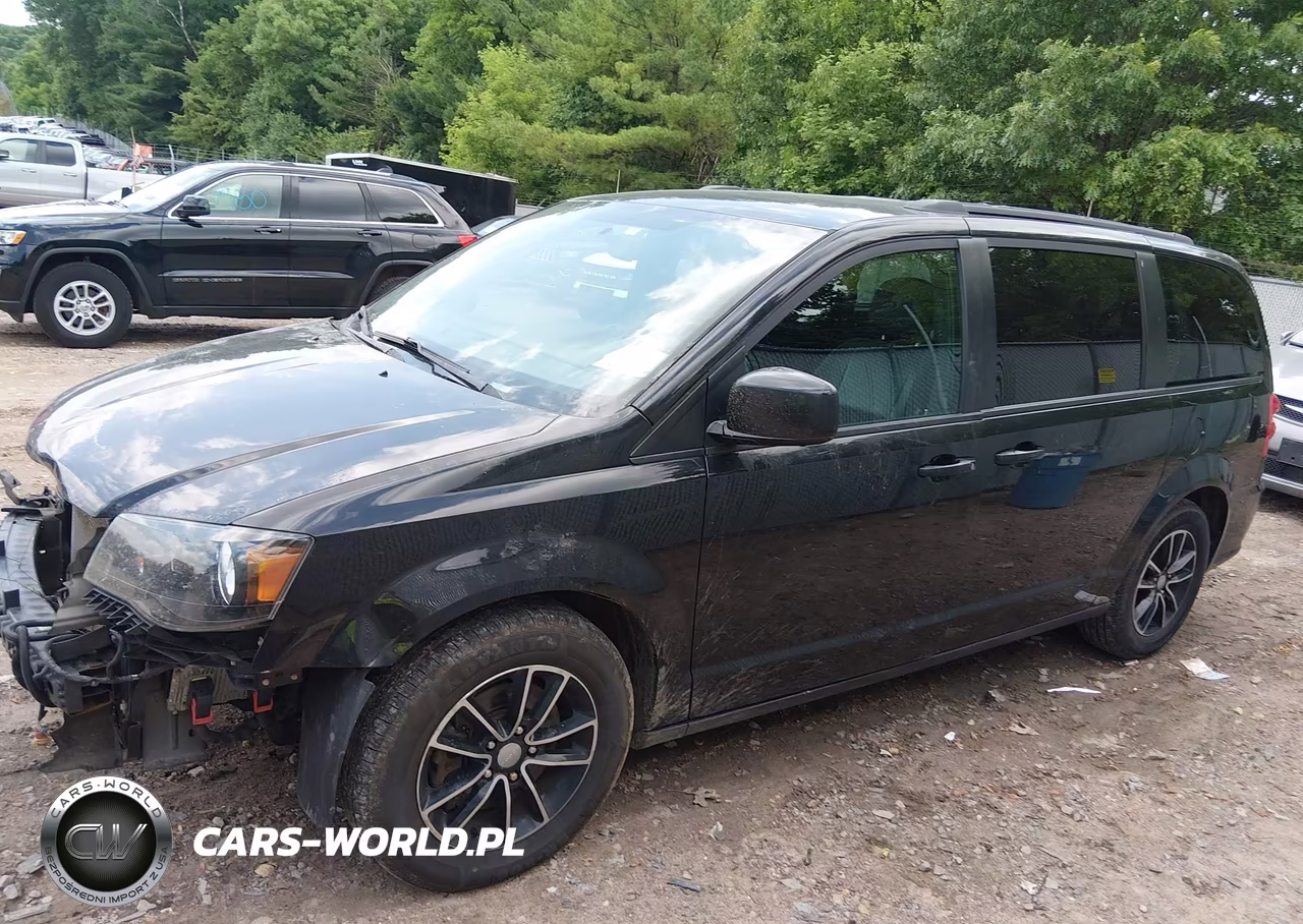 2018 Dodge Grand Caravan Sxt VIN:2C4RDGCG1JR137324 - 14
