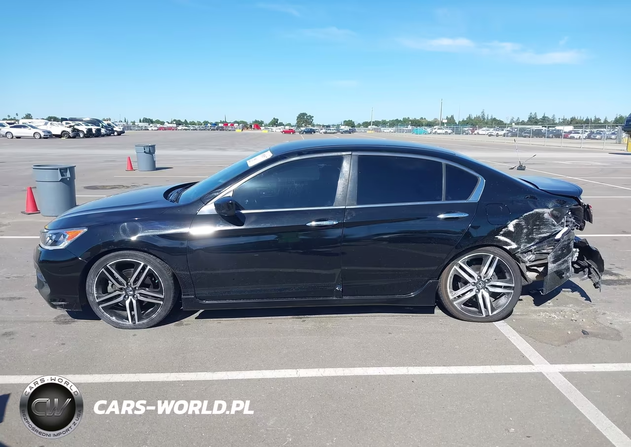 2017 Honda Accord Sport VIN:1HGCR2F54HA275072 - 14