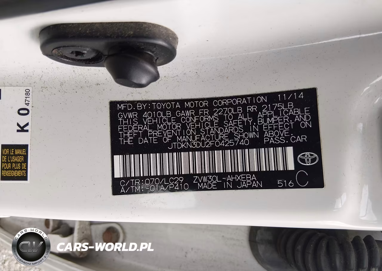 2015 Toyota Prius Persona Series Special Edition VIN:JTDKN3DU2F0425740 - 9