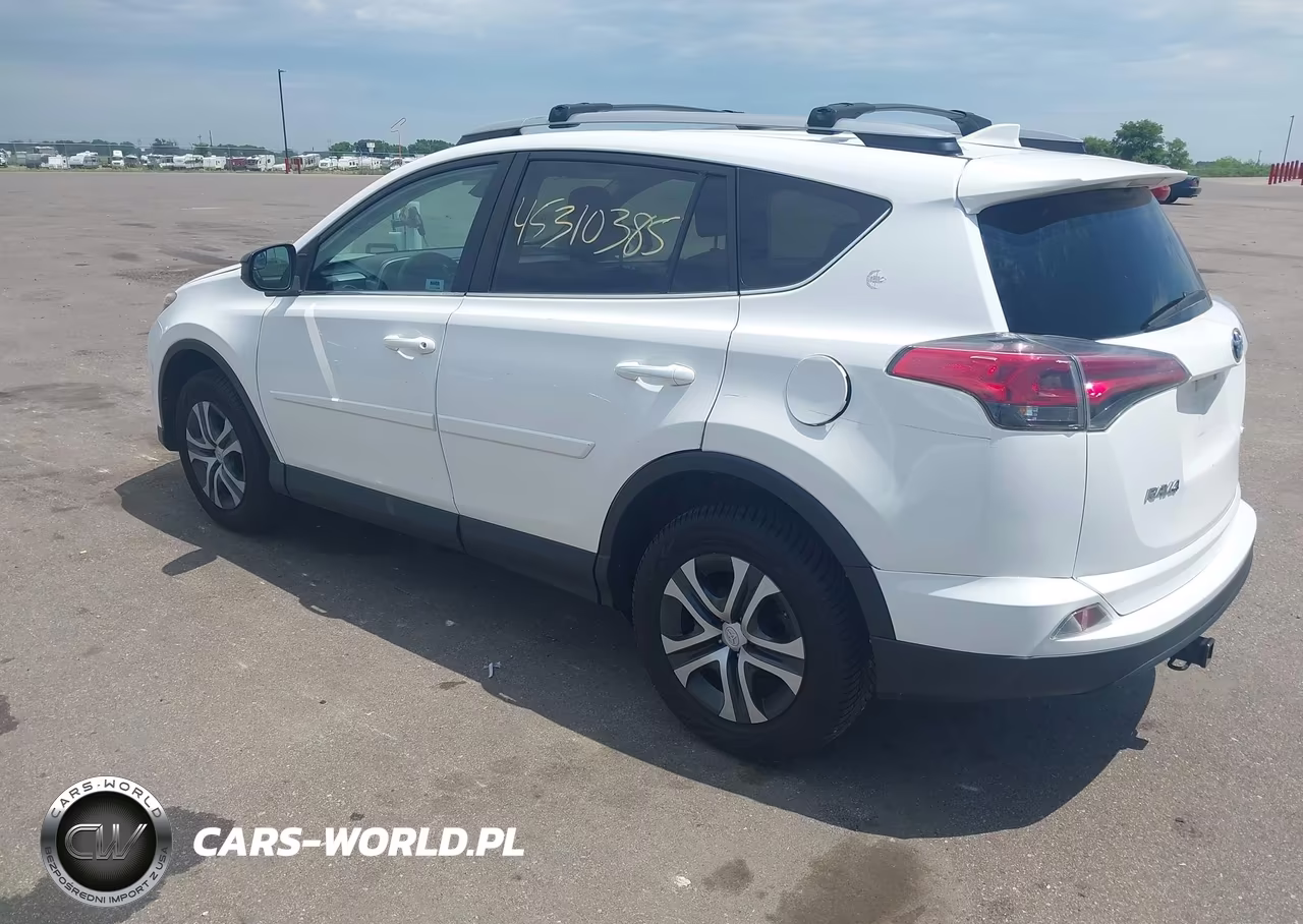 2017 Toyota Rav4 Le VIN:2T3BFREVXHW666354 - 3