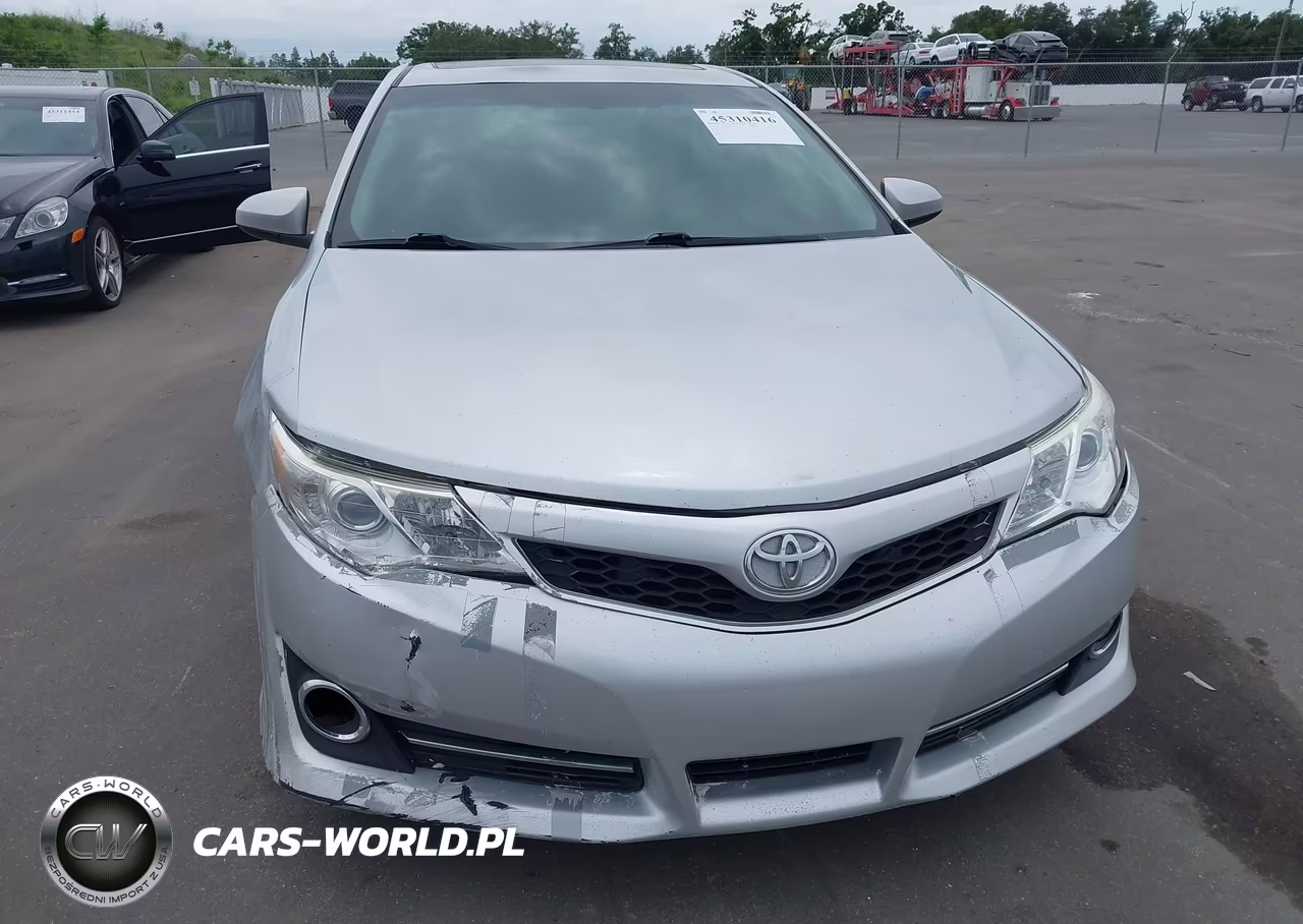 2014 Toyota Camry Se VIN:4T1BF1FK2EU737573 - 17