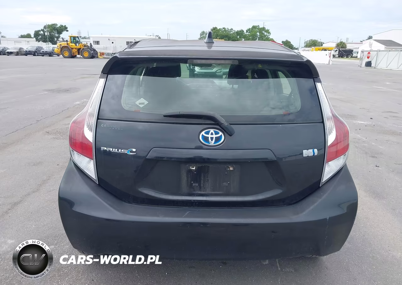 2016 Toyota Prius C Two VIN:JTDKDTB35G1125635 - 16