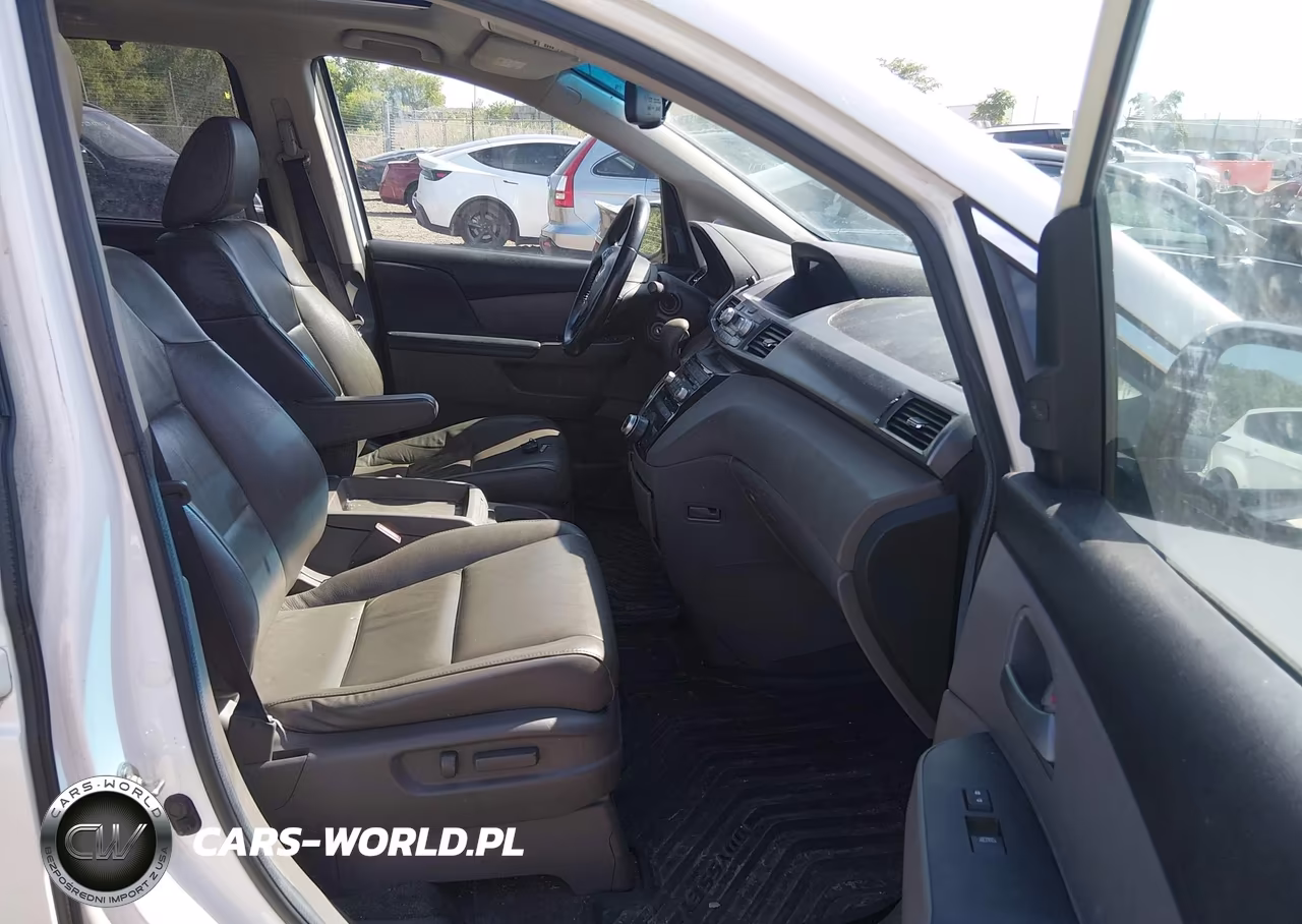 2013 Honda Odyssey Touring-Touring Elite VIN:5FNRL5H9XDB010573 - 5