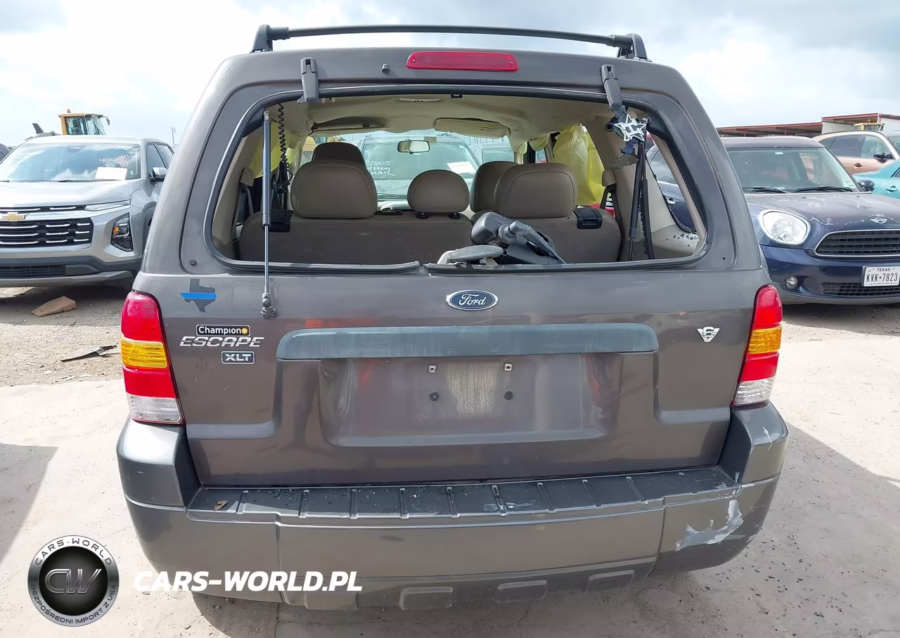 2006 Ford Escape VIN:1FMCU03106KB34117 - 16
