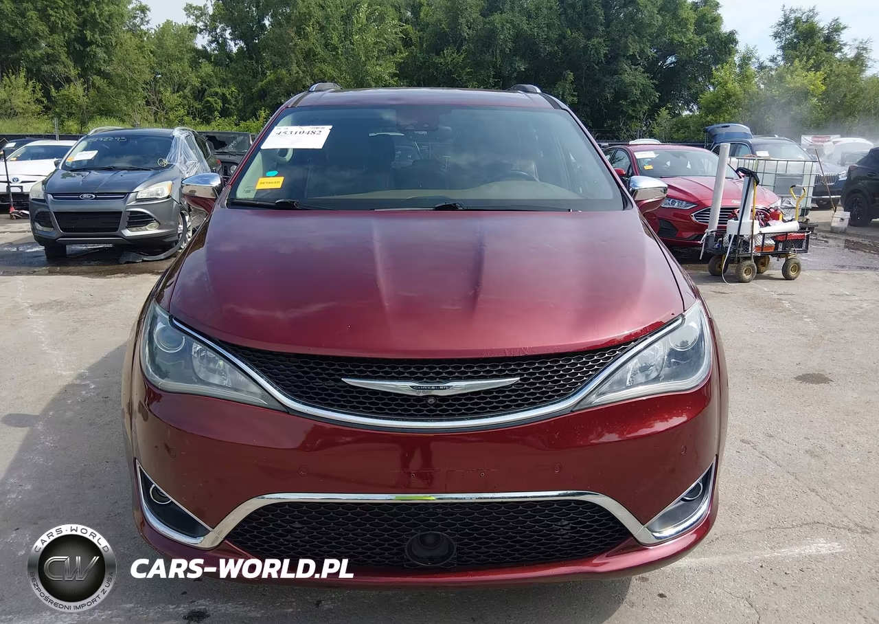 2017 Chrysler Pacifica Limited VIN:2C4RC1GGXHR804718 - 12