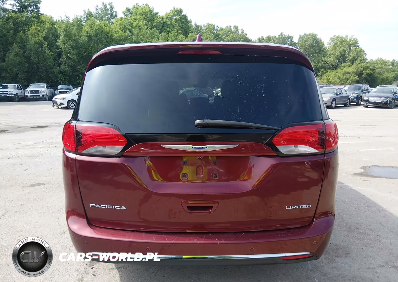 2017 Chrysler Pacifica Limited VIN:2C4RC1GGXHR804718 - 16