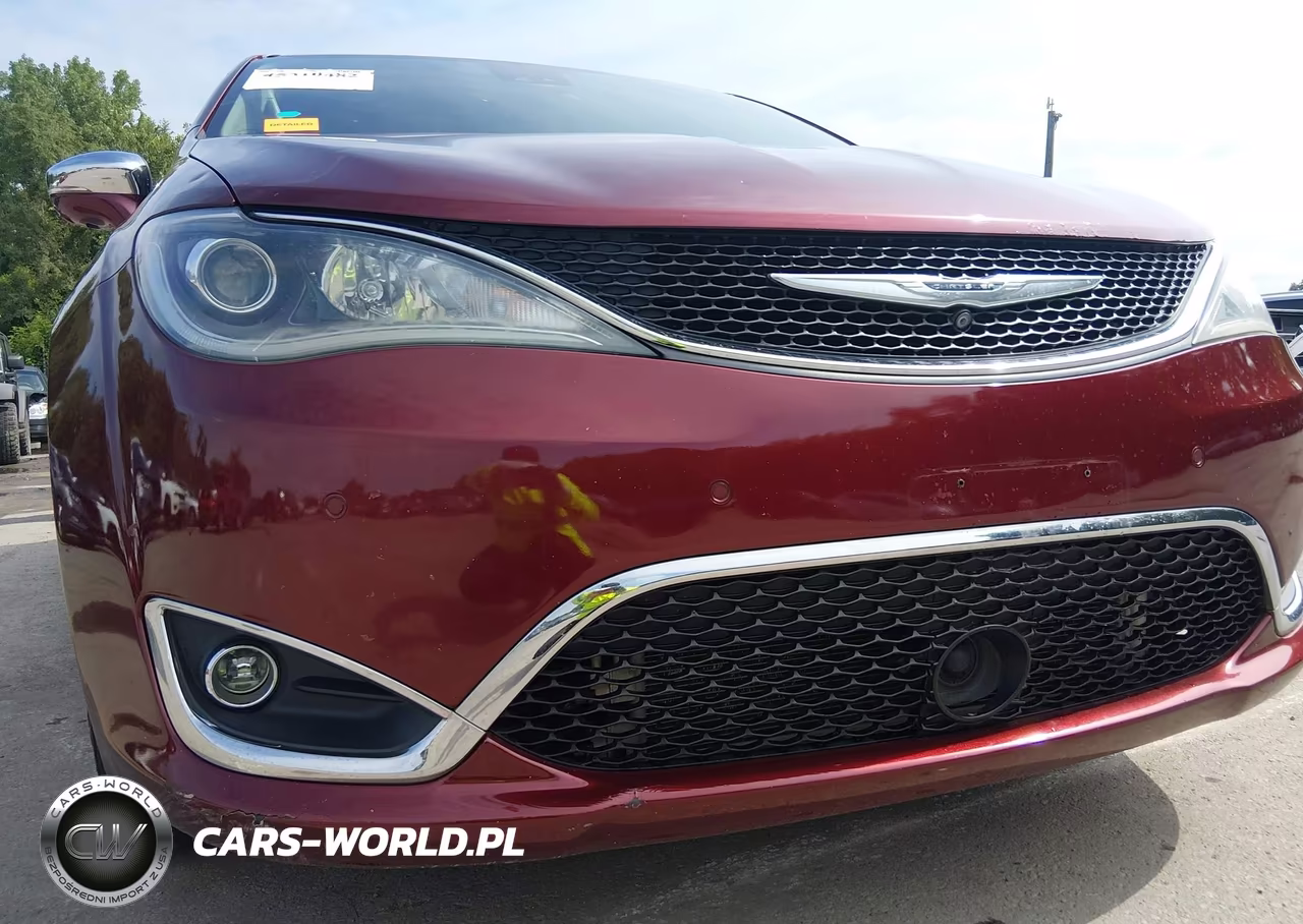 2017 Chrysler Pacifica Limited VIN:2C4RC1GGXHR804718 - 18