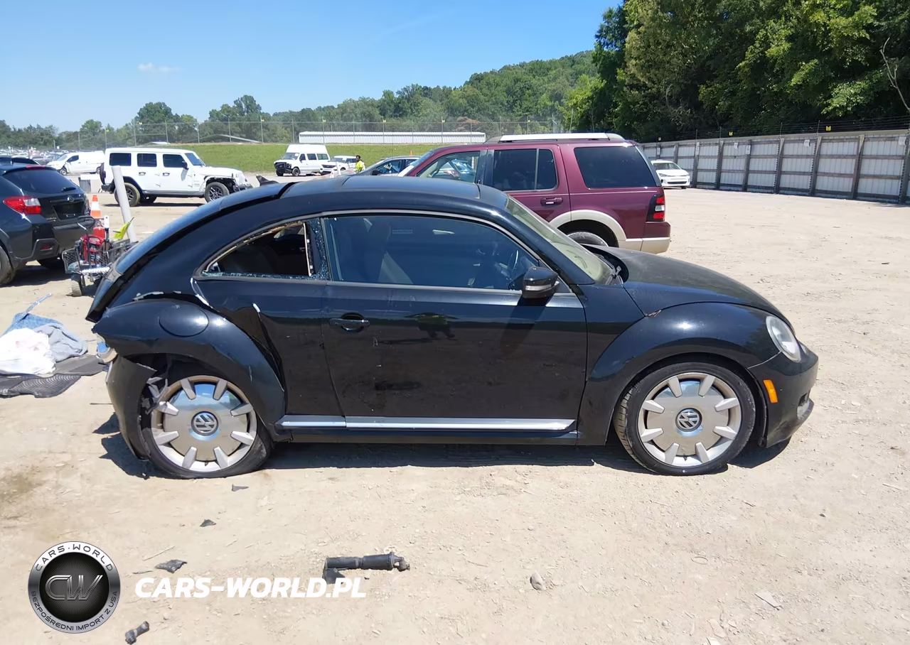 2016 Volkswagen Beetle VIN:3VWJ07AT5GM635497 - 13