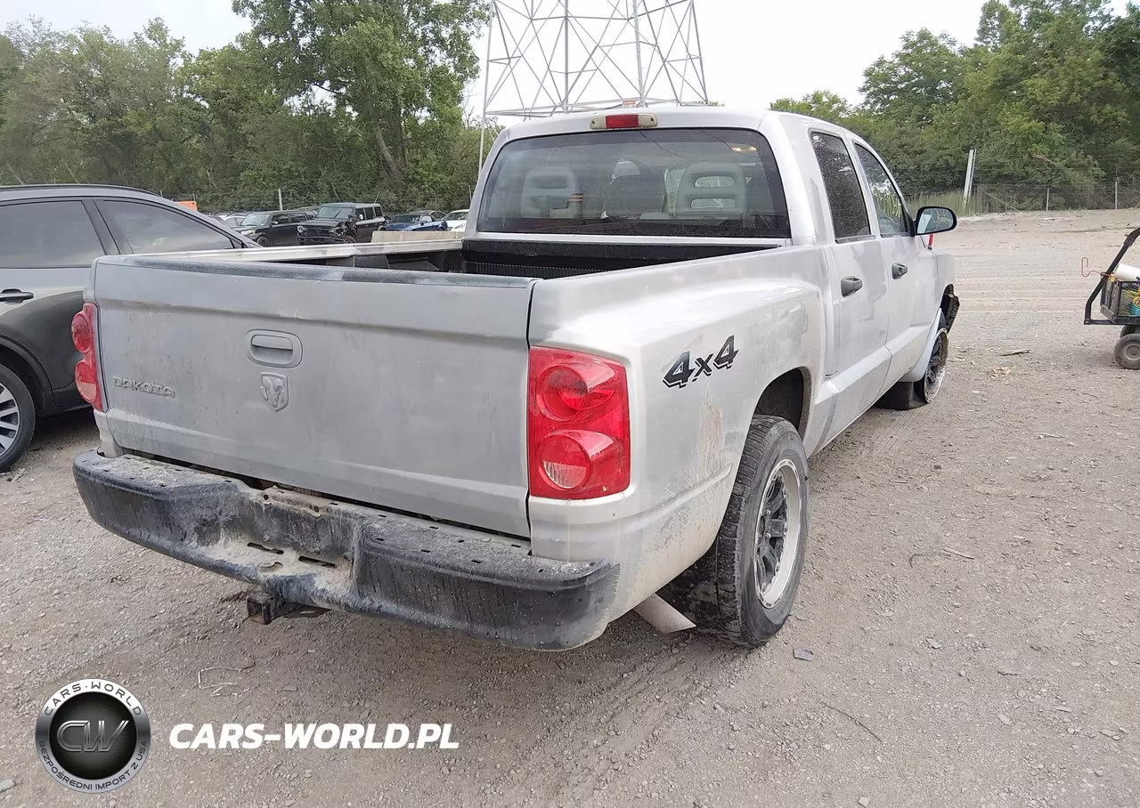 2005 Dodge Dakota St VIN:1D7HW28K05S295766 - 4