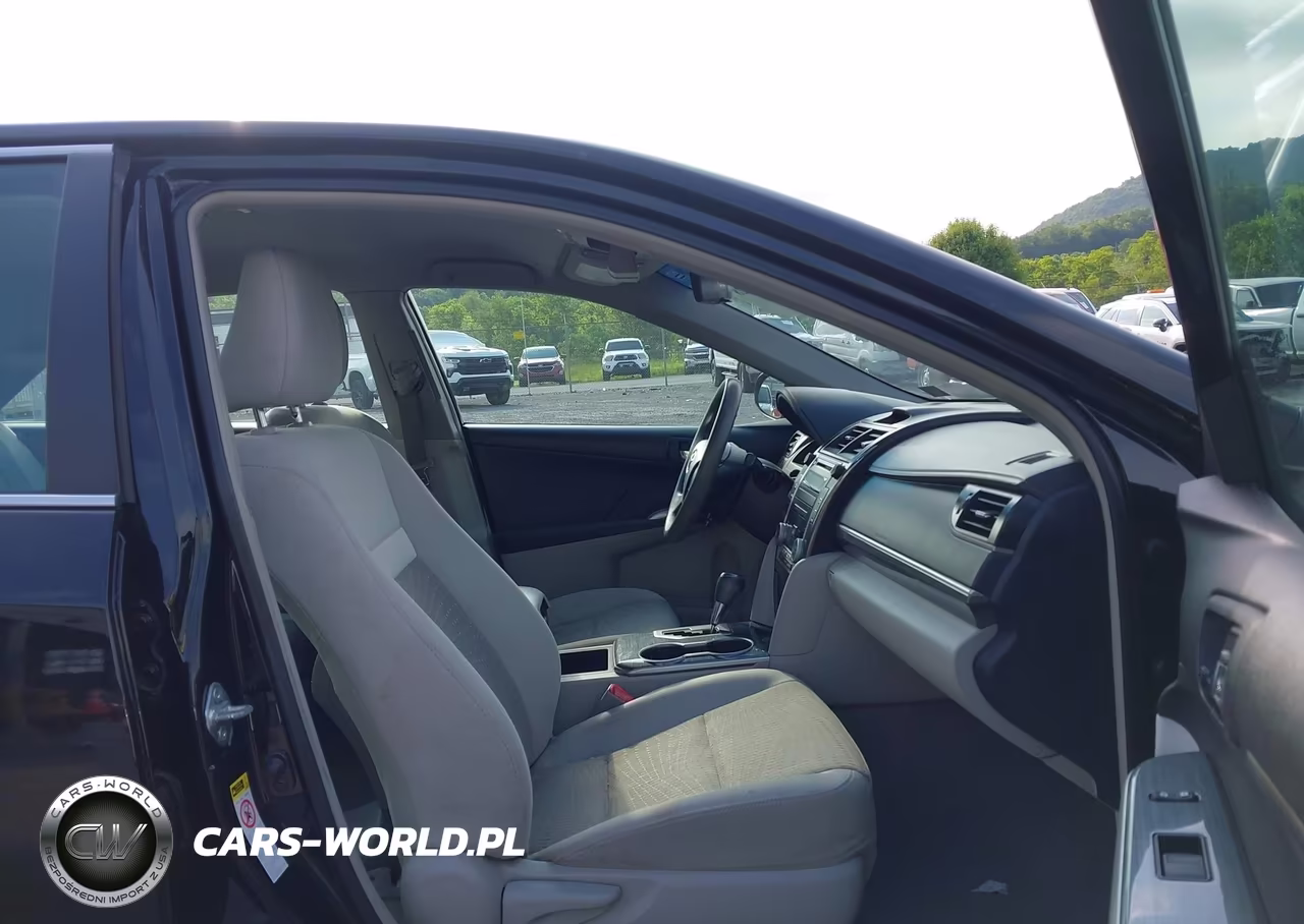 2012 Toyota Camry Hybrid Le VIN:4T1BD1FK5CU027439 - 5