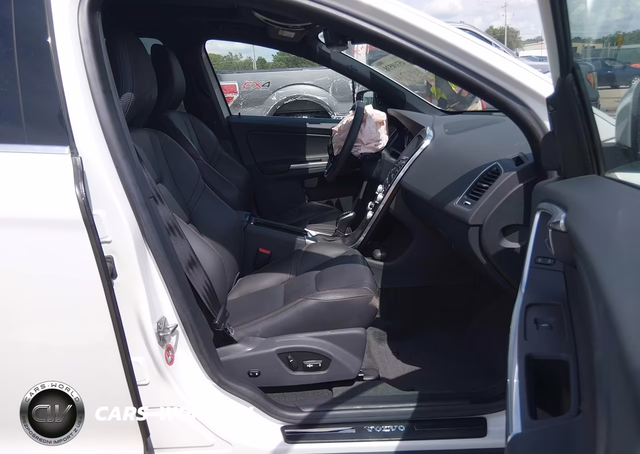 2016 Volvo Xc60 T6 Drive-E Platinum VIN:YV449MRM0G2904298 - 5