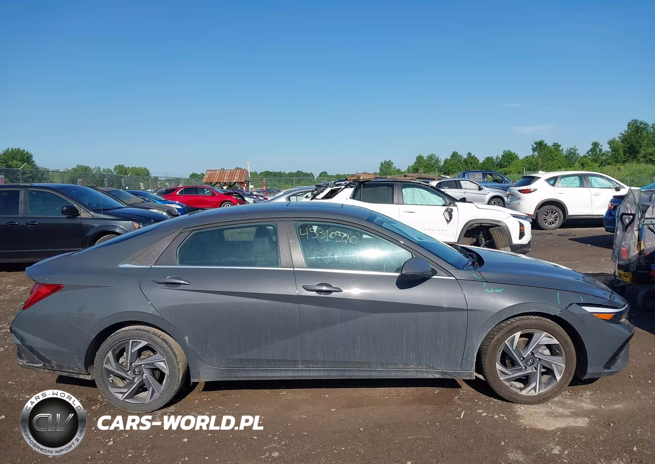 2025 Hyundai Elantra Limited VIN:KMHLP4DG6SU927051 - 13