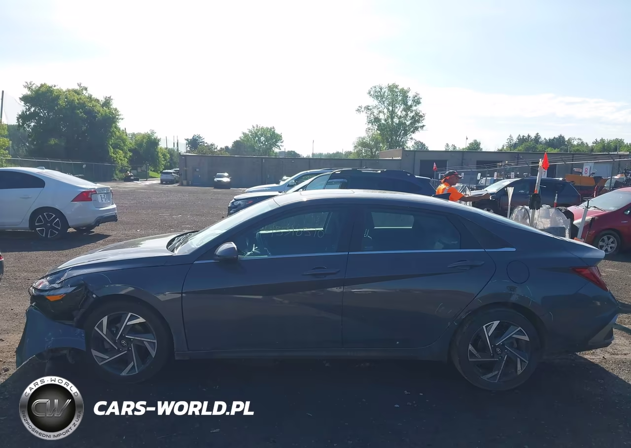 2025 Hyundai Elantra Limited VIN:KMHLP4DG6SU927051 - 14
