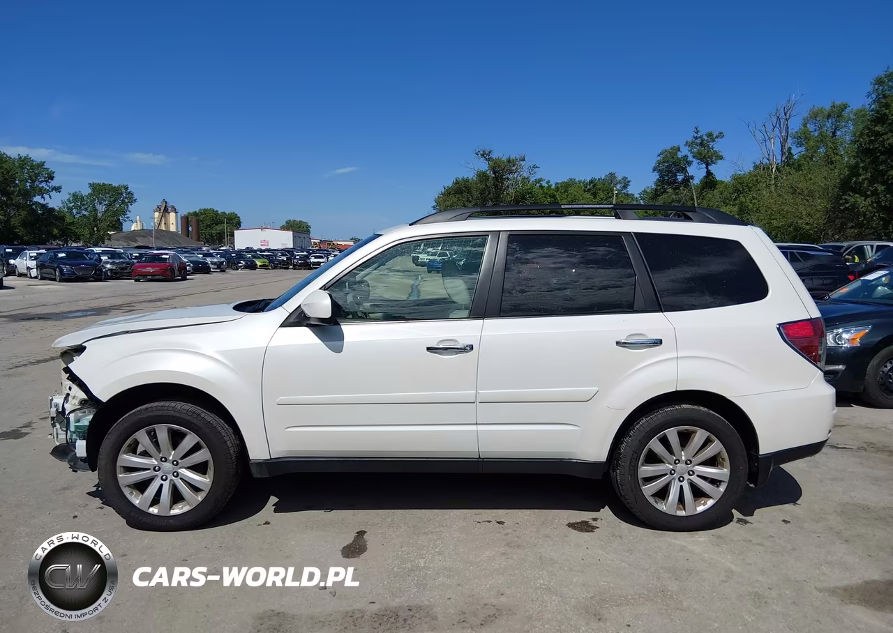 2013 Subaru Forester 2.5X Limited VIN:JF2SHAEC8DH425484 - 15