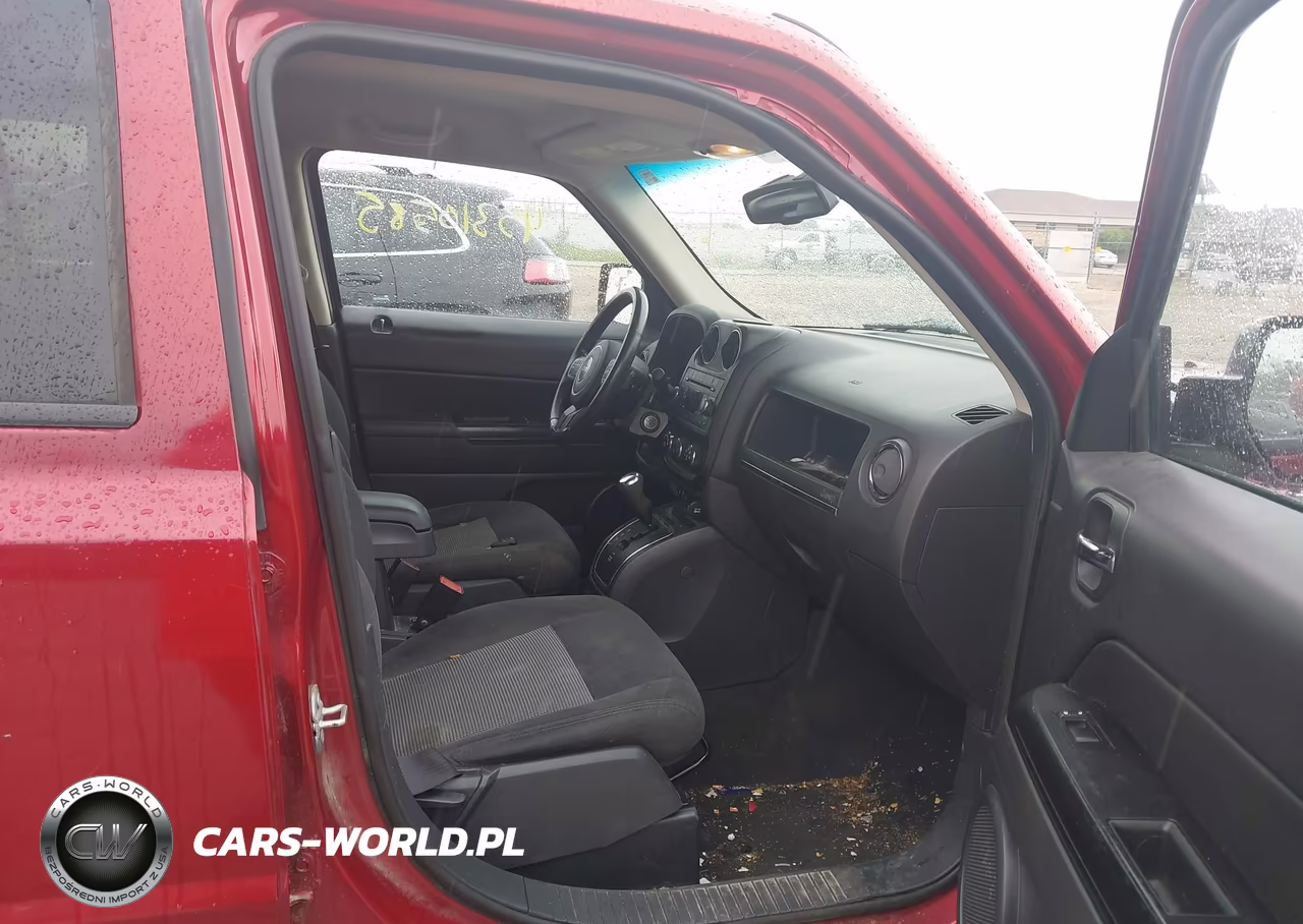 2016 Jeep Patriot Latitude VIN:1C4NJRFB7GD753057 - 5