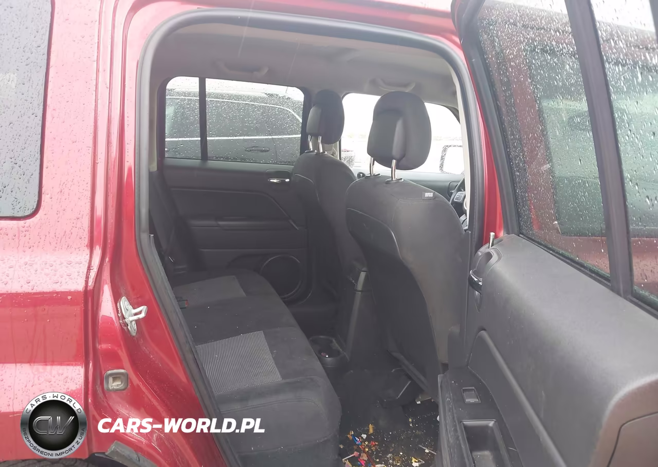 2016 Jeep Patriot Latitude VIN:1C4NJRFB7GD753057 - 8