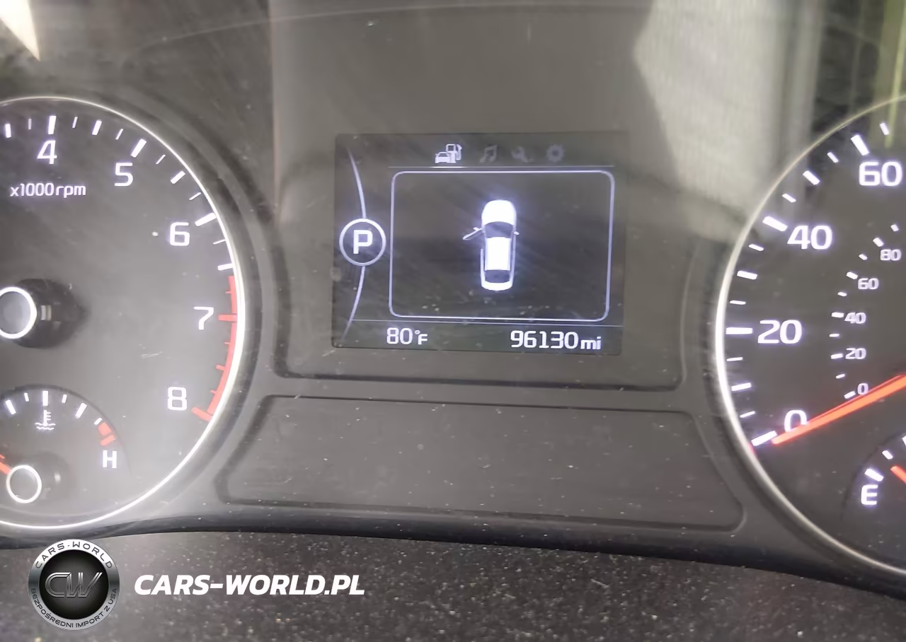 2018 Kia Optima S VIN:5XXGT4L39JG226332 - 15
