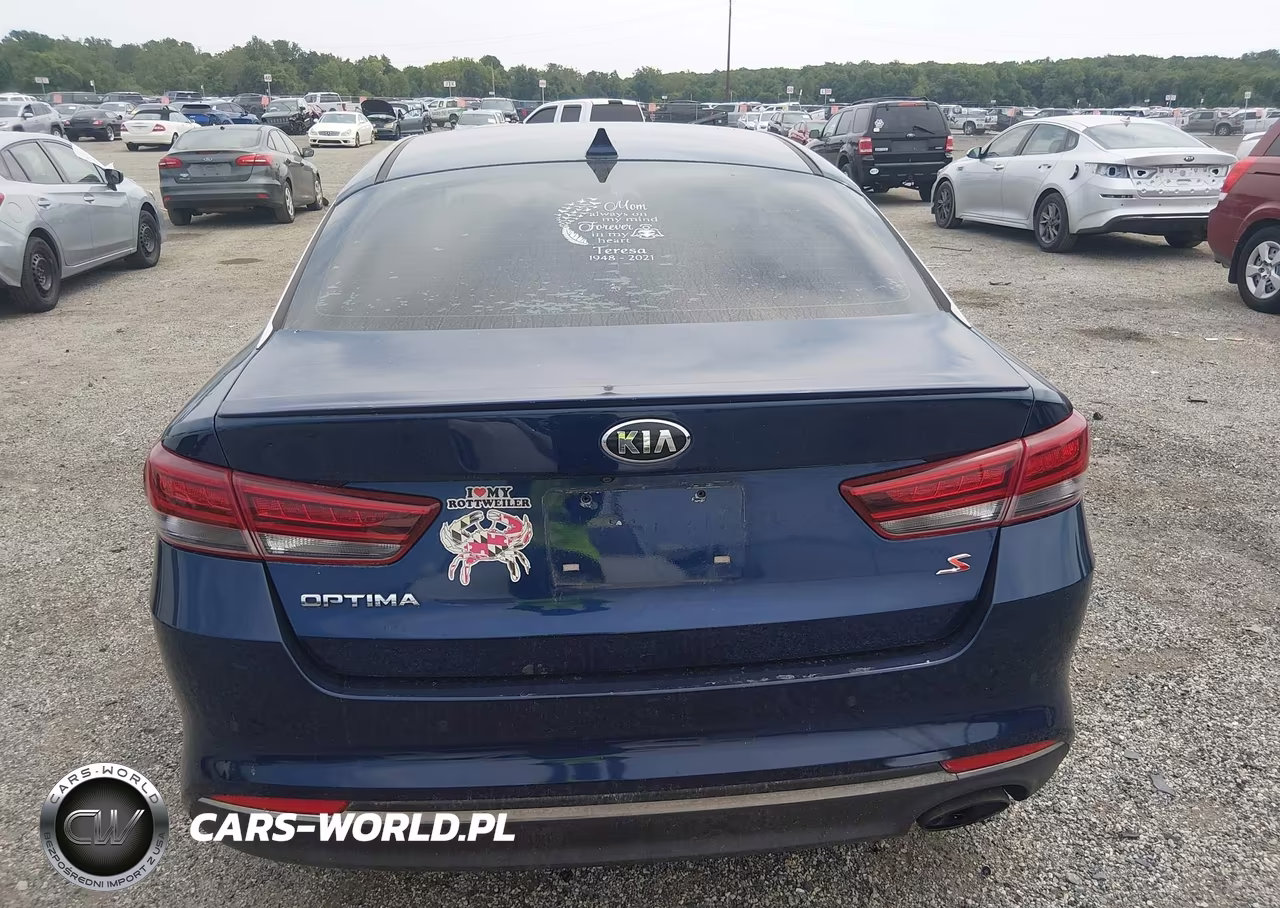 2018 Kia Optima S VIN:5XXGT4L39JG226332 - 16