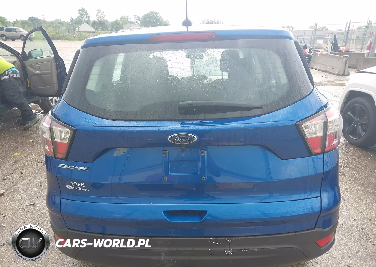 2018 Ford Escape S VIN:1FMCU0F72JUB55533 - 16