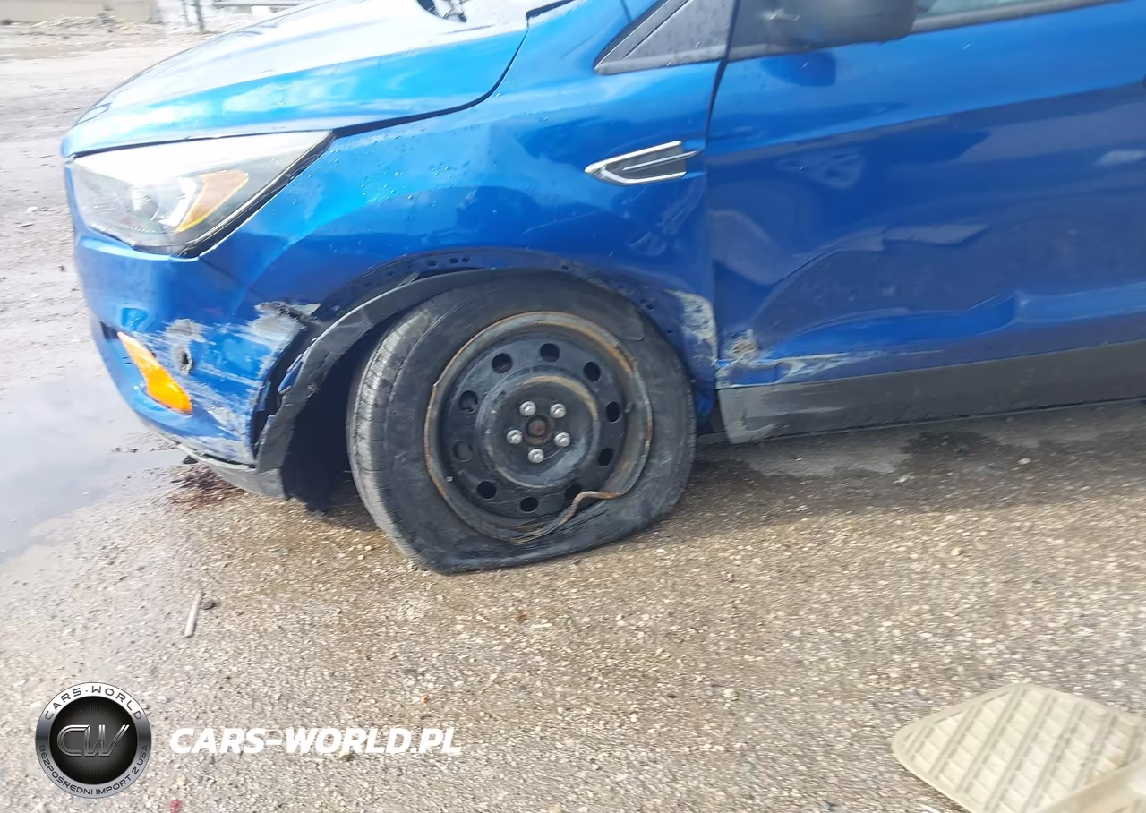 2018 Ford Escape S VIN:1FMCU0F72JUB55533 - 6