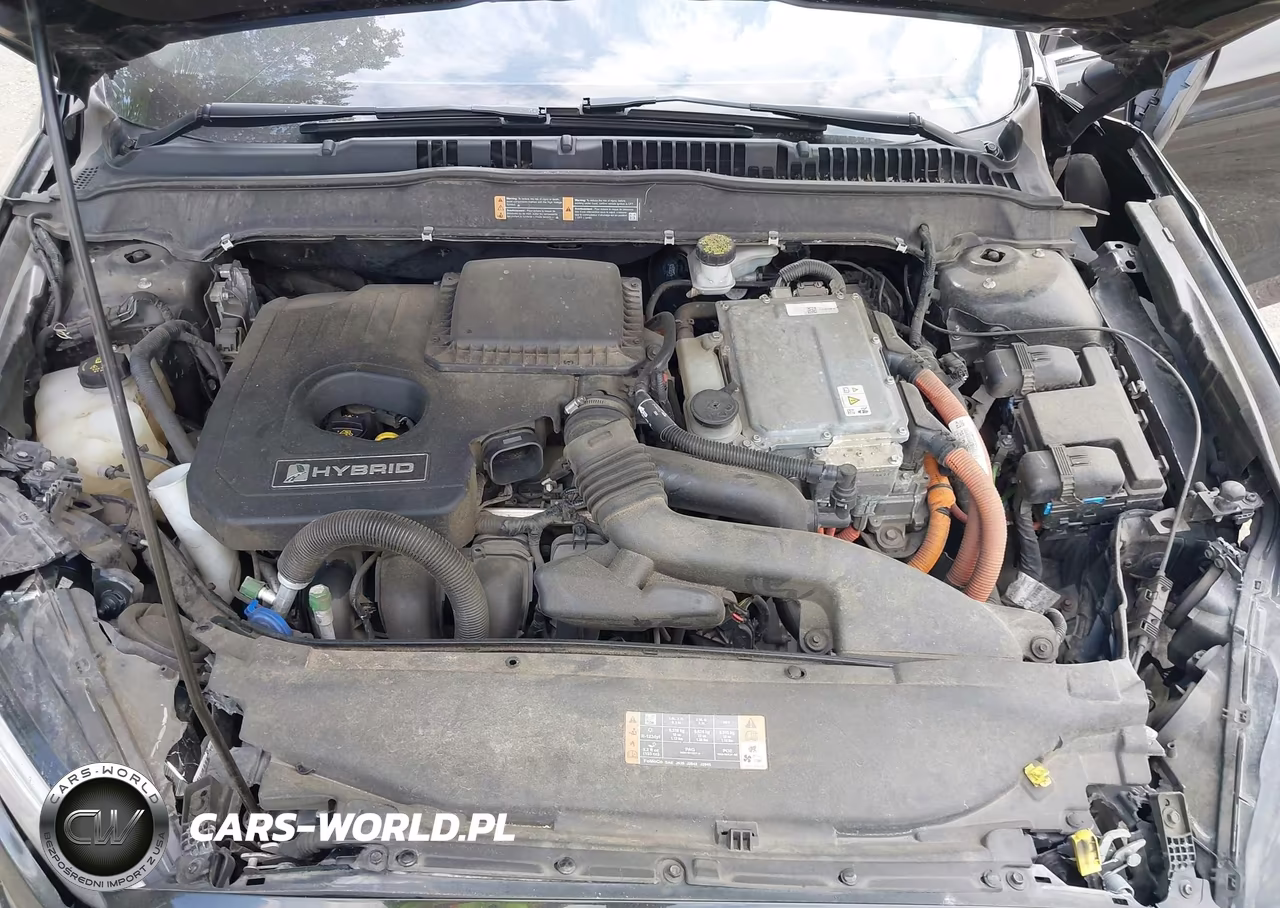 2018 Ford Fusion Hybrid S VIN:3FA6P0UU6JR100727 - 10