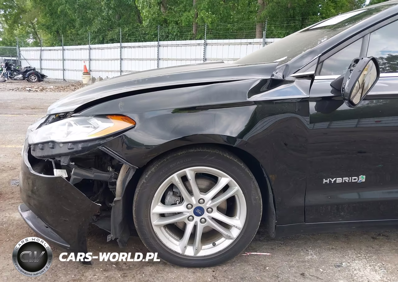 2018 Ford Fusion Hybrid S VIN:3FA6P0UU6JR100727 - 6