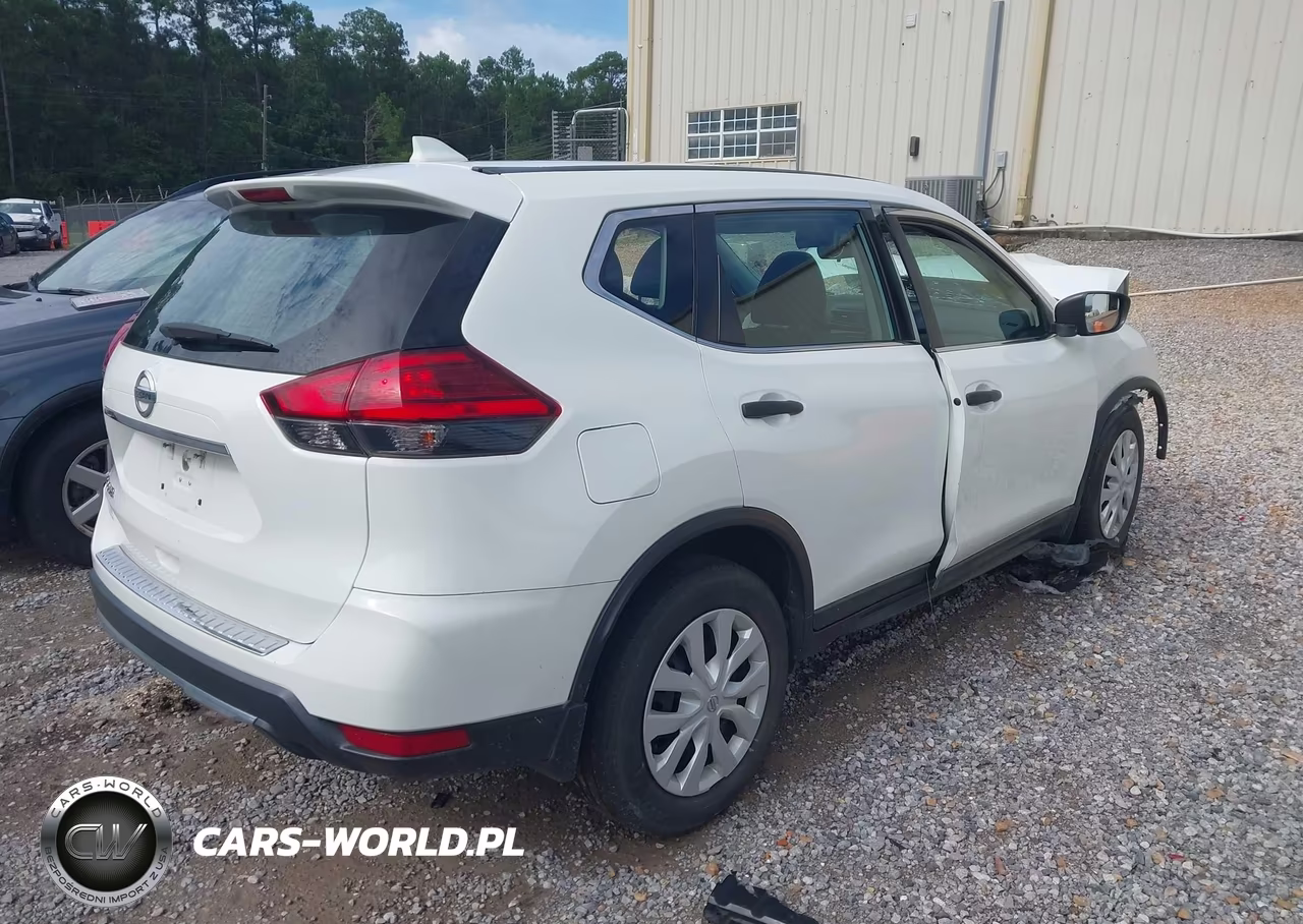 2017 Nissan Rogue S VIN:5N1AT2MT0HC860773 - 4
