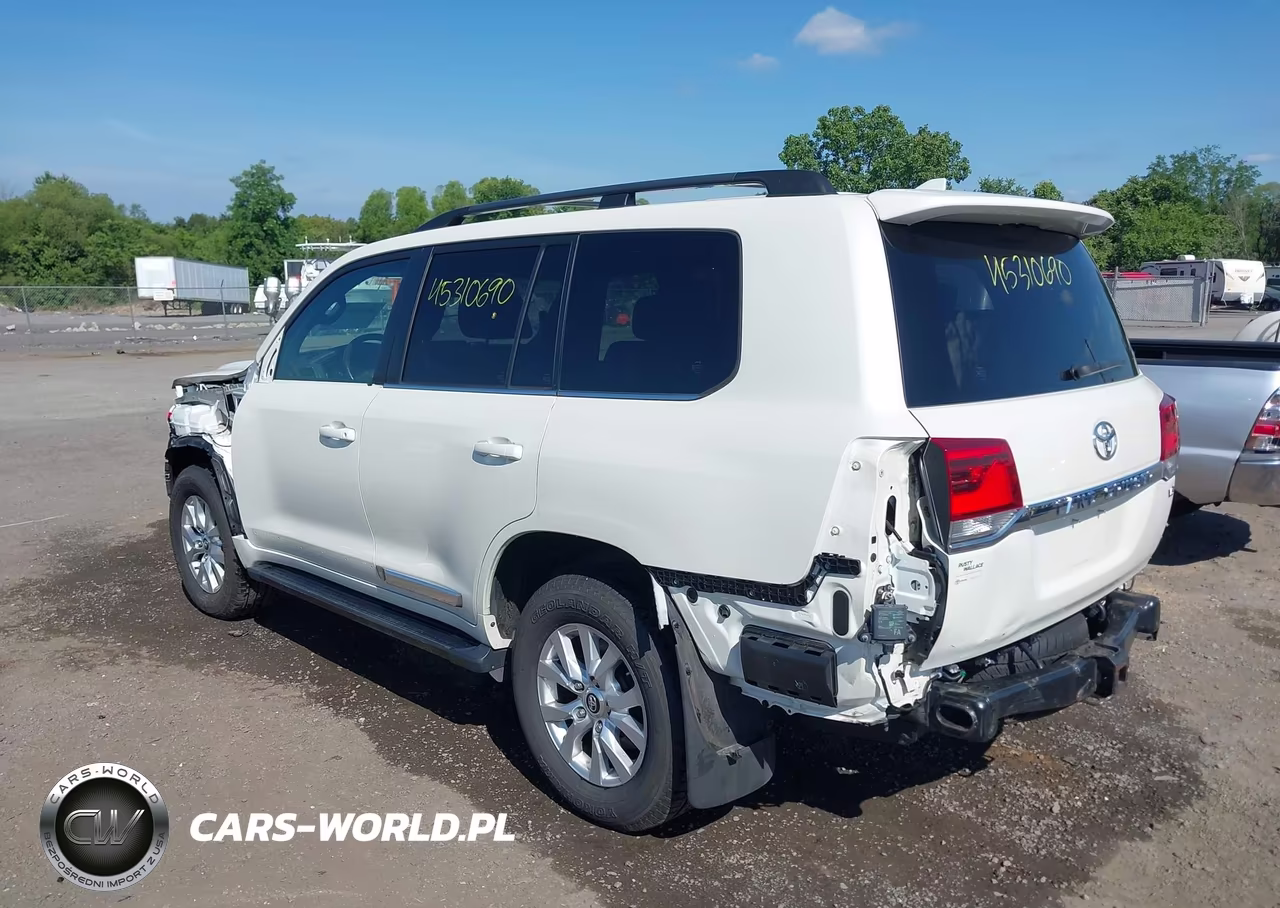 2018 Toyota Land Cruiser V8 VIN:JTMCY7AJ4J4074084 - 3