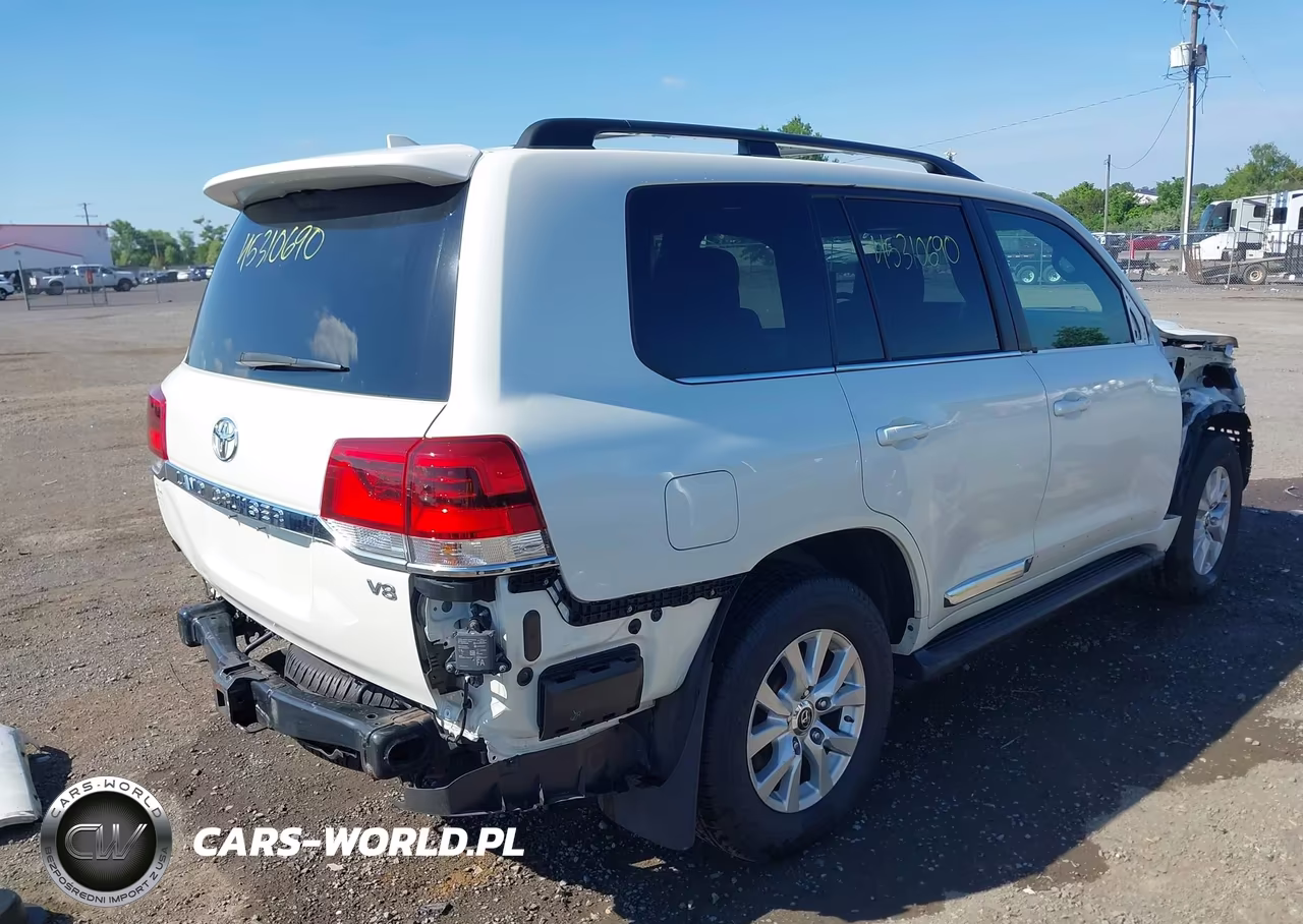 2018 Toyota Land Cruiser V8 VIN:JTMCY7AJ4J4074084 - 4