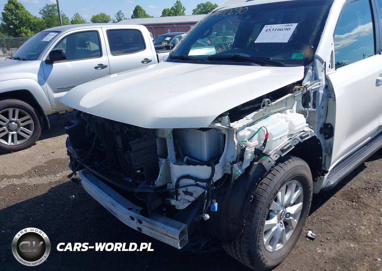 2018 Toyota Land Cruiser V8 VIN:JTMCY7AJ4J4074084 - 6