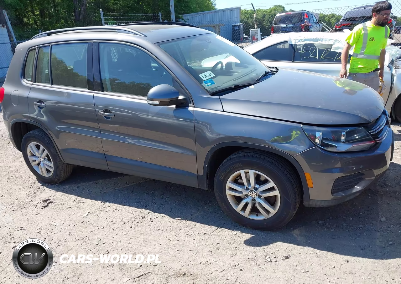 2016 Volkswagen Tiguan S – zdjęcie 1 z 11