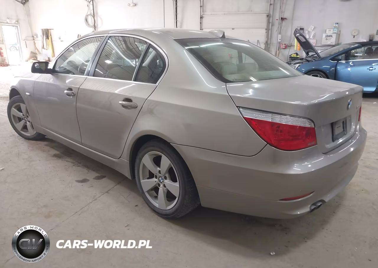 2008 BMW 528Xi VIN:WBANV13578CZ55504 - 3