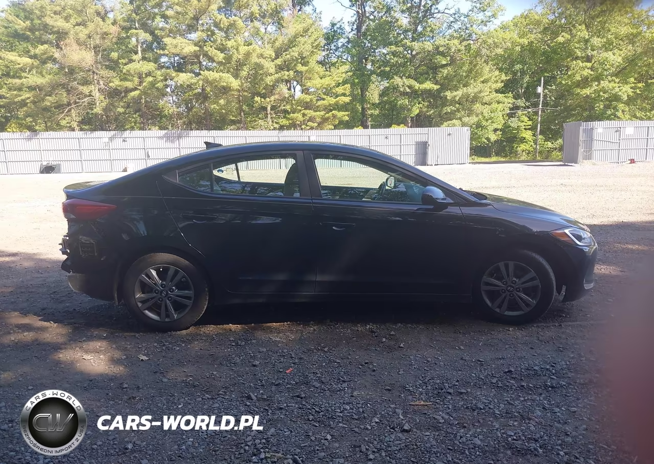2018 Hyundai Elantra Value Edition VIN:KMHD84LF9JU512461 - 13