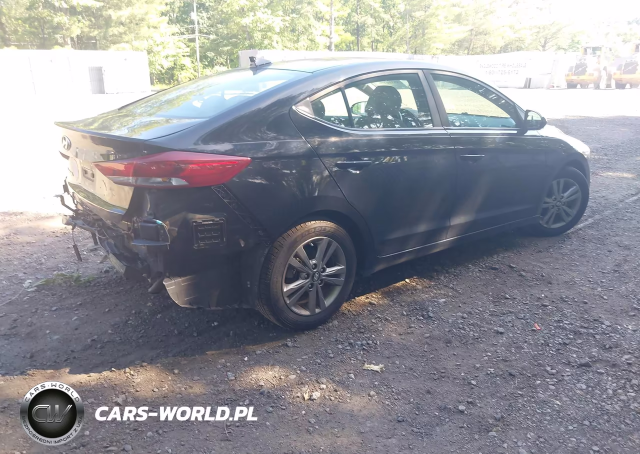 2018 Hyundai Elantra Value Edition VIN:KMHD84LF9JU512461 - 4