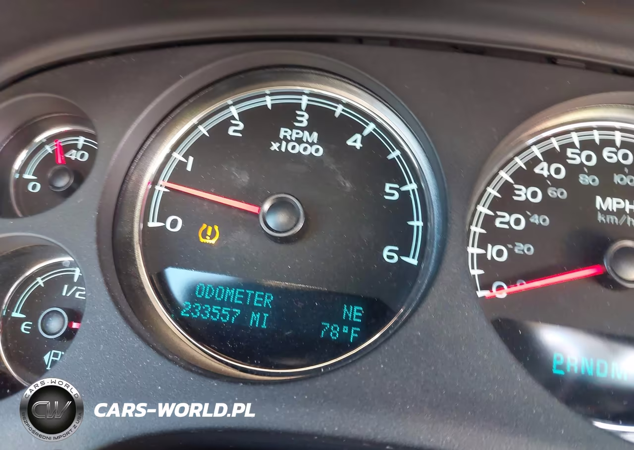 2012 Chevrolet Tahoe Lt VIN:1GNSCBE08CR235662 - 7