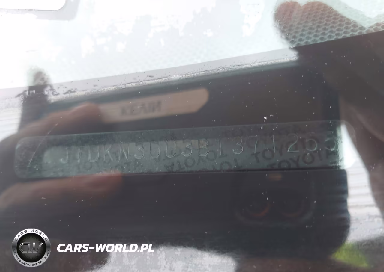 2011 Toyota Prius Two VIN:JTDKN3DU3B1371255 - 18