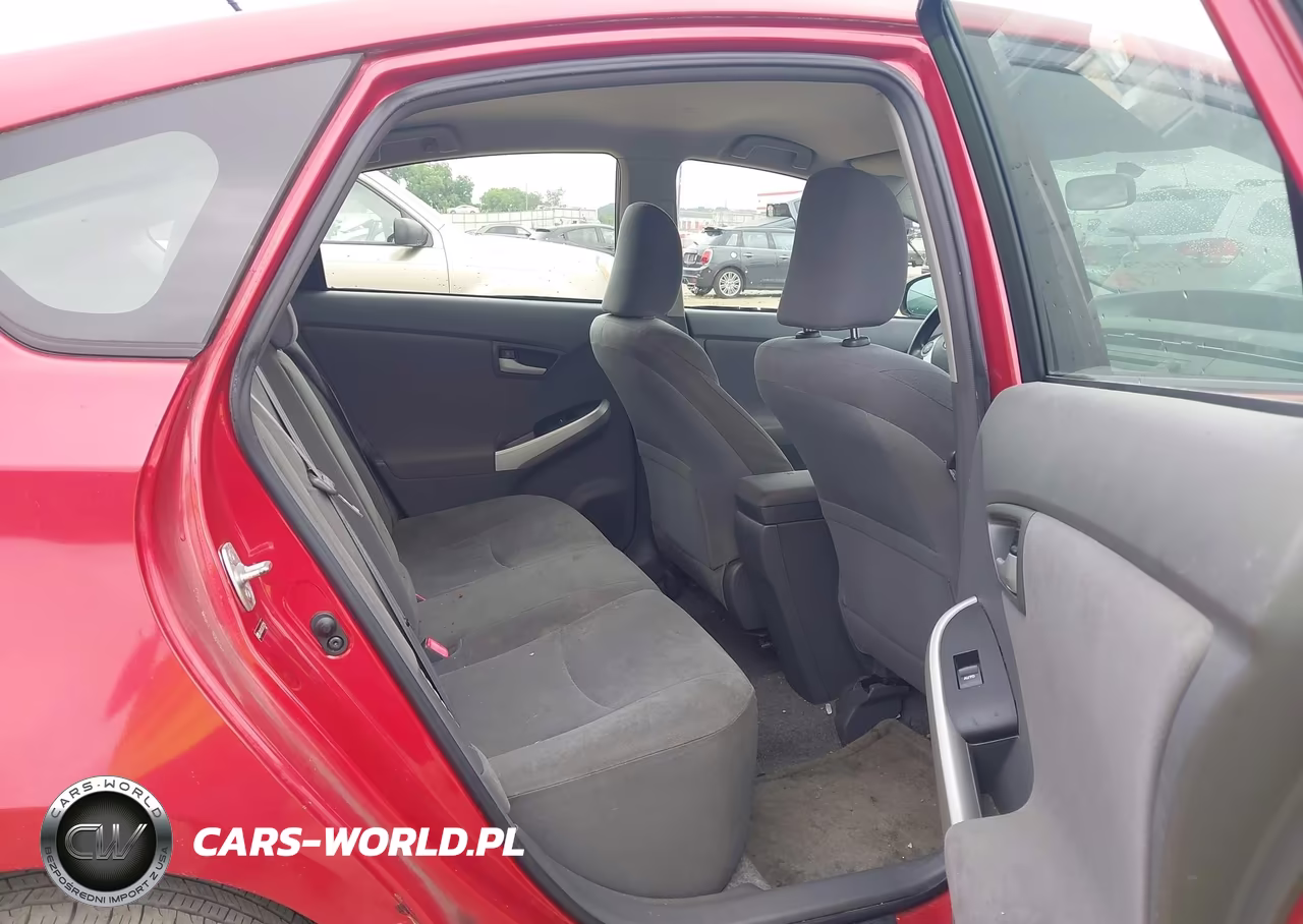 2011 Toyota Prius Two VIN:JTDKN3DU3B1371255 - 8