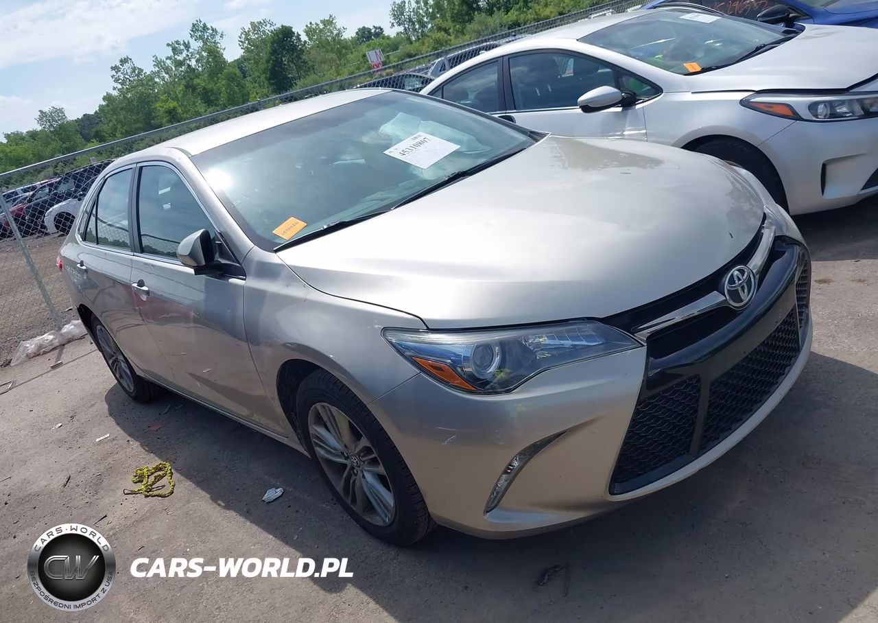 2016 Toyota Camry Se – zdjęcie 1 z 16