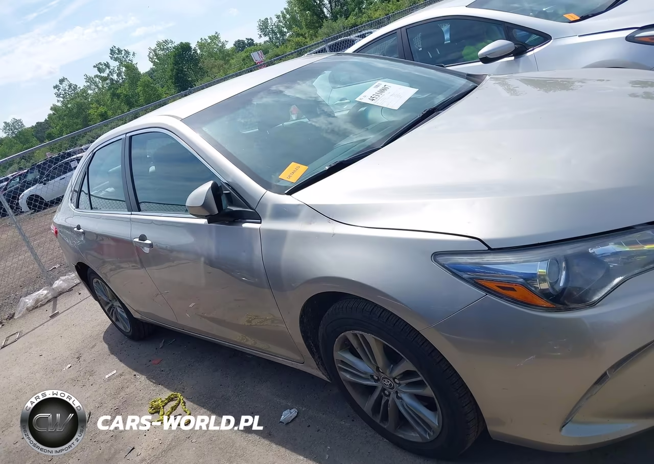 2016 Toyota Camry Se VIN:4T1BF1FK5GU126147 - 13