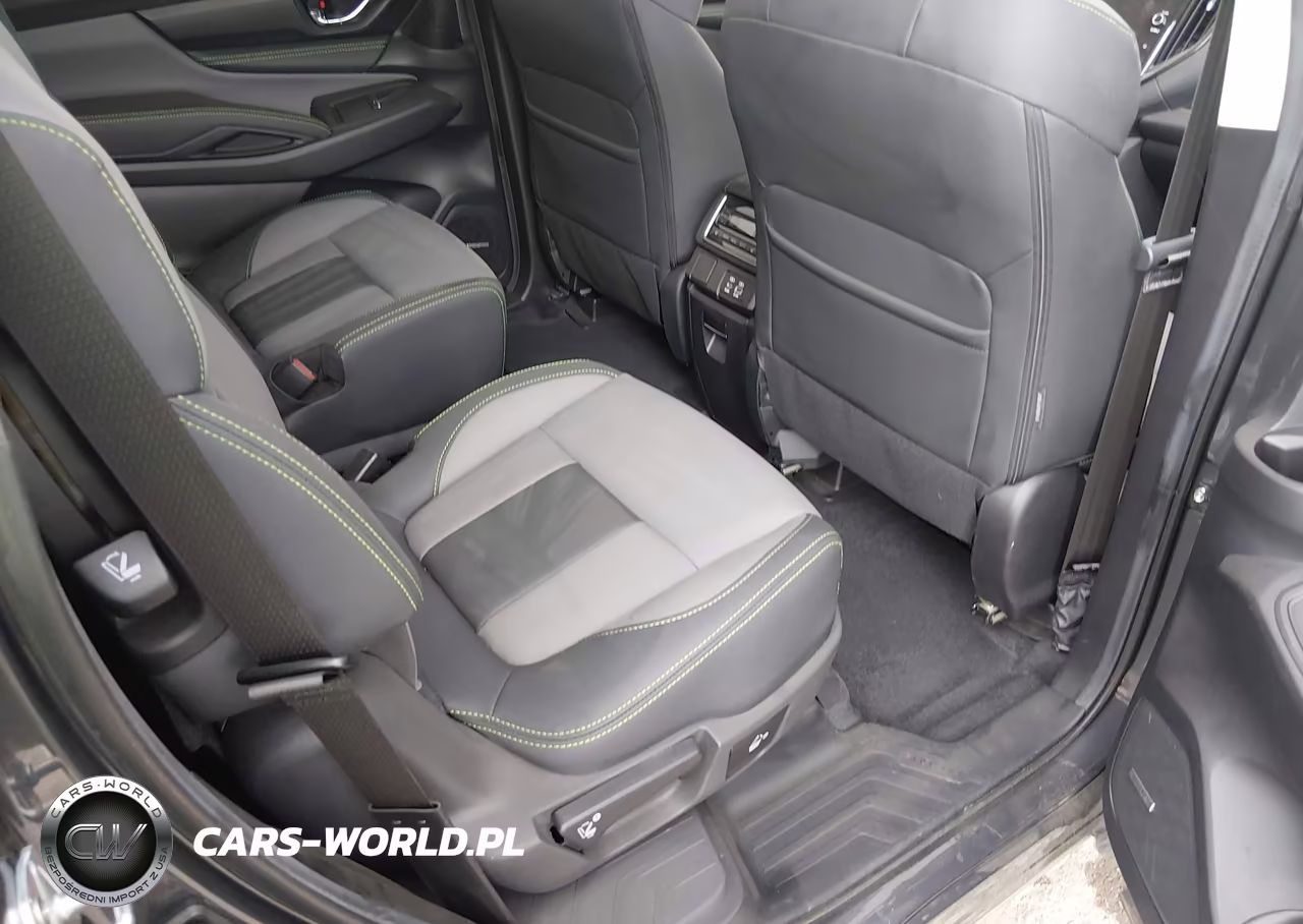 2024 Subaru Ascent Onyx Edition Limited 7-Passenger VIN:4S4WMAKD8R3406829 - 8